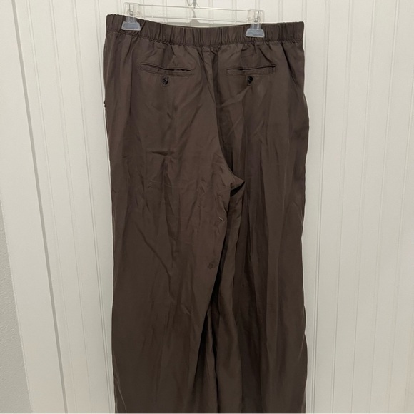 Garnet Hill 12 Olive green elastic waist pull on crop pant tencel - Picture 5 of 7